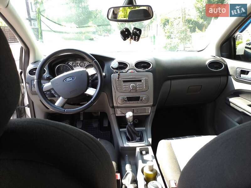 Хетчбек Ford Focus 2008 в Дніпрі