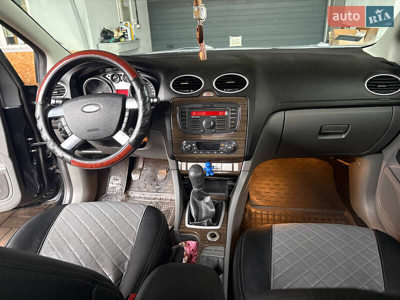 Хэтчбек Ford Focus 2009 в Киеве