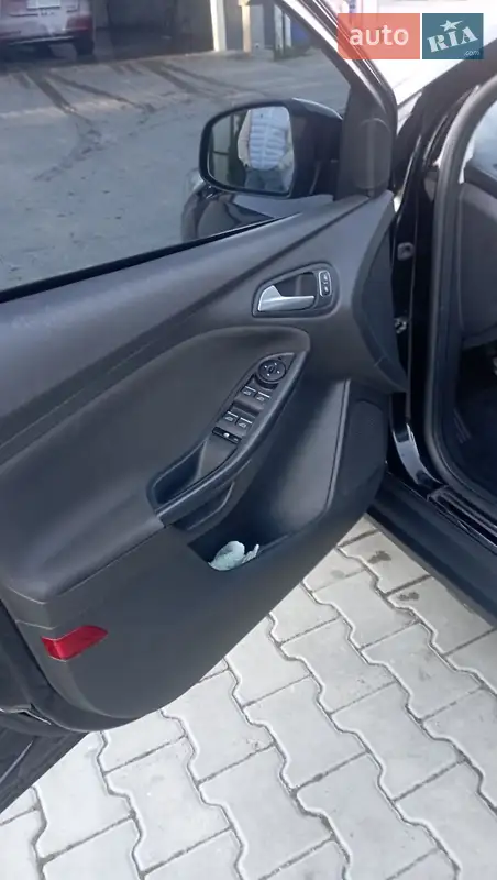 Ford Focus 2018 VIN WF06XXGCC6JJ46819 фото оголошення 9 з 45