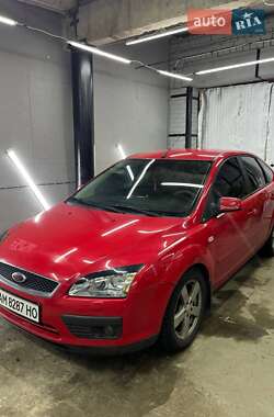Хэтчбек Ford Focus 2005 в Корце