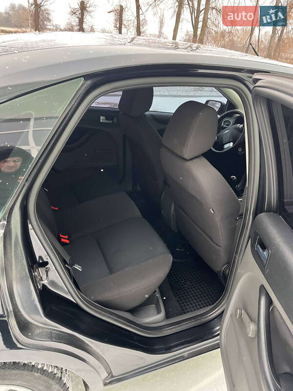 Хэтчбек Ford Focus 2005 в Полтаве