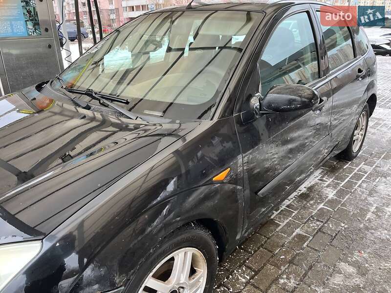 Хэтчбек Ford Focus 2002 в Киеве