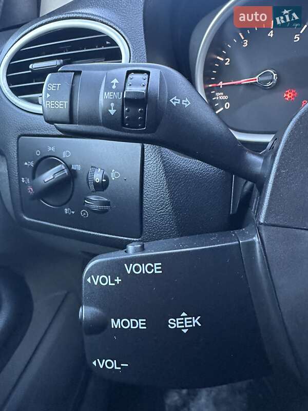 Хетчбек Ford Focus 2009 в Білогородці фото 27 Хетчбек Ford Focus 2009 в Білогородці