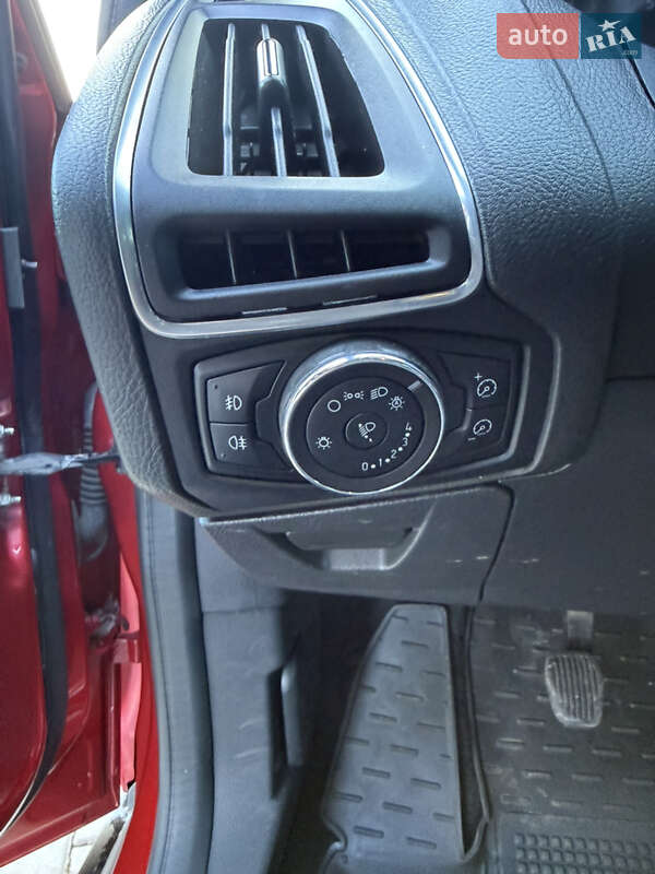 Хетчбек Ford Focus 2011 в Луцьку