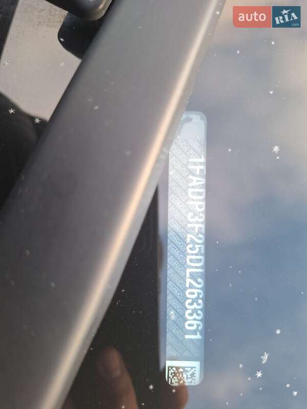 Седан Ford Focus 2013 в Дніпрі