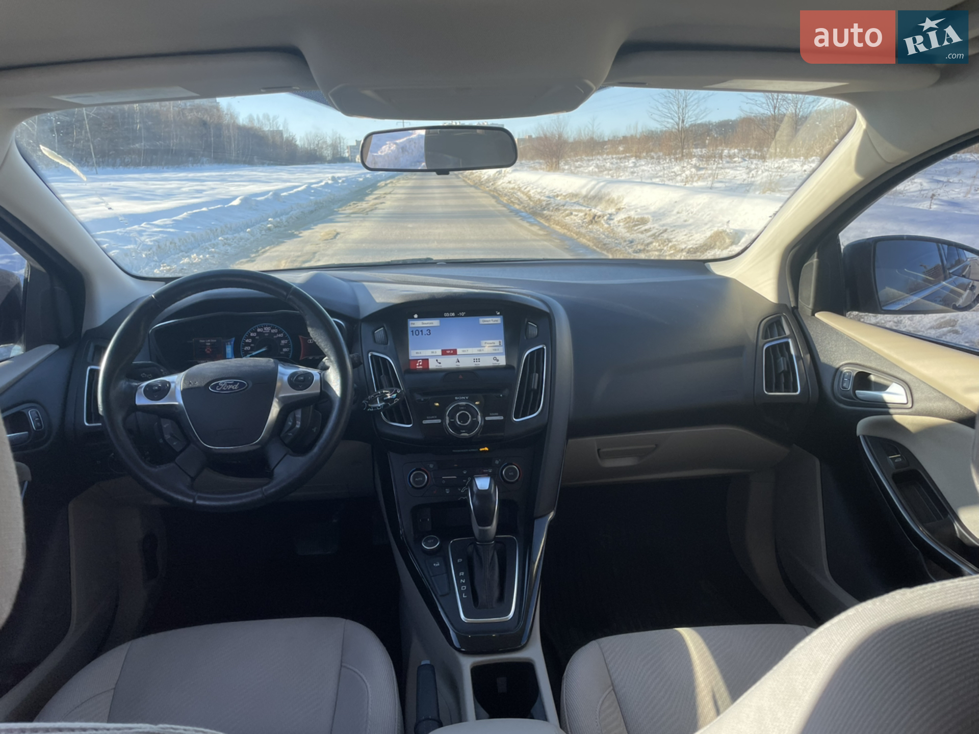 2017 Ford Focus - мініатюра 18