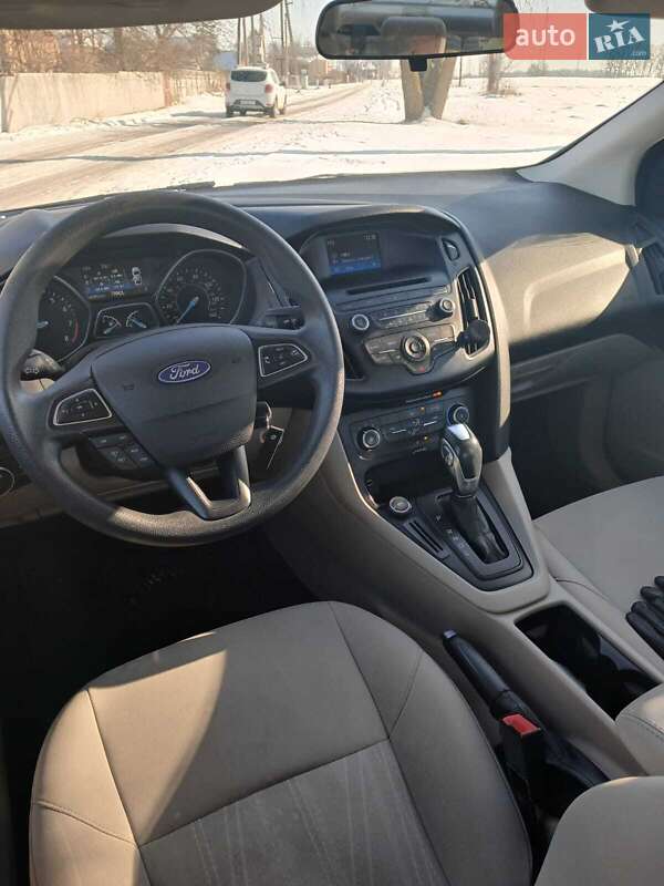 Седан Ford Focus 2015 в Киеве