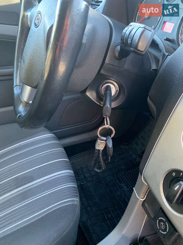 Хэтчбек Ford Focus 2008 в Хмельницком