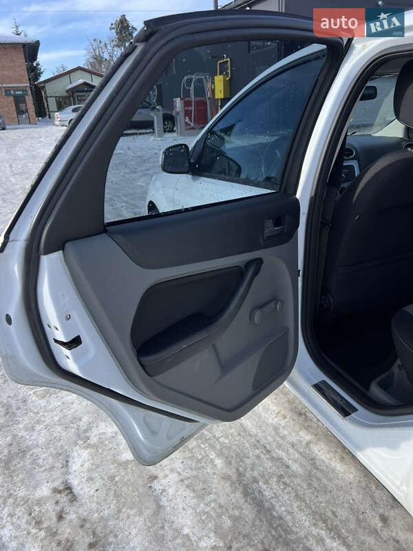 Седан Ford Focus 2011 в Виннице