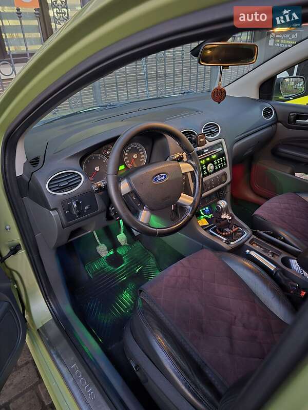 Хэтчбек Ford Focus 2007 в Одессе