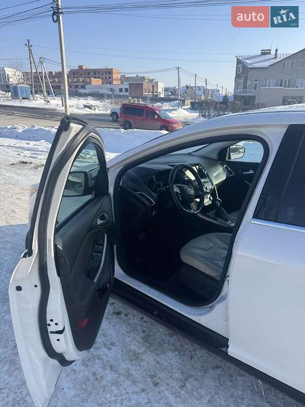 Хэтчбек Ford Focus 2016 в Черновцах