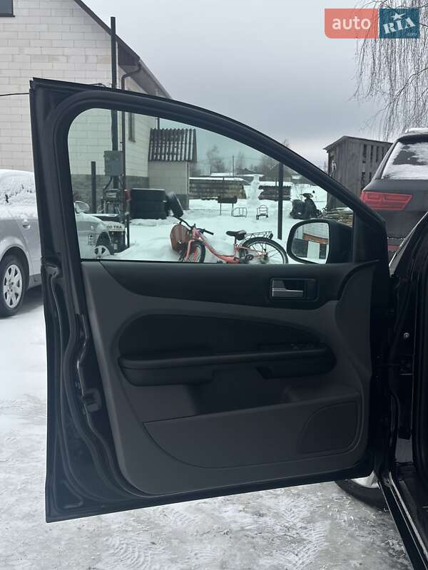 Универсал Ford Focus 2011 в Любешове