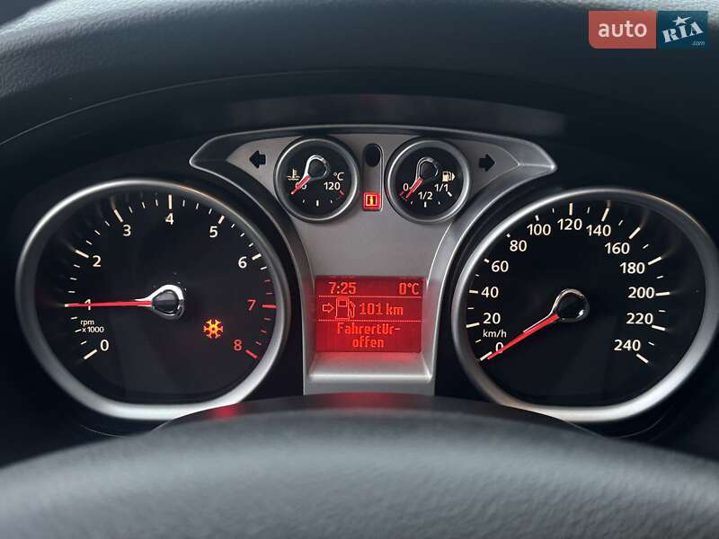 Универсал Ford Focus 2011 в Любешове