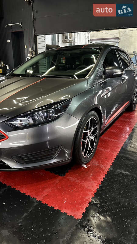 Седан Ford Focus 2017 в Днепре