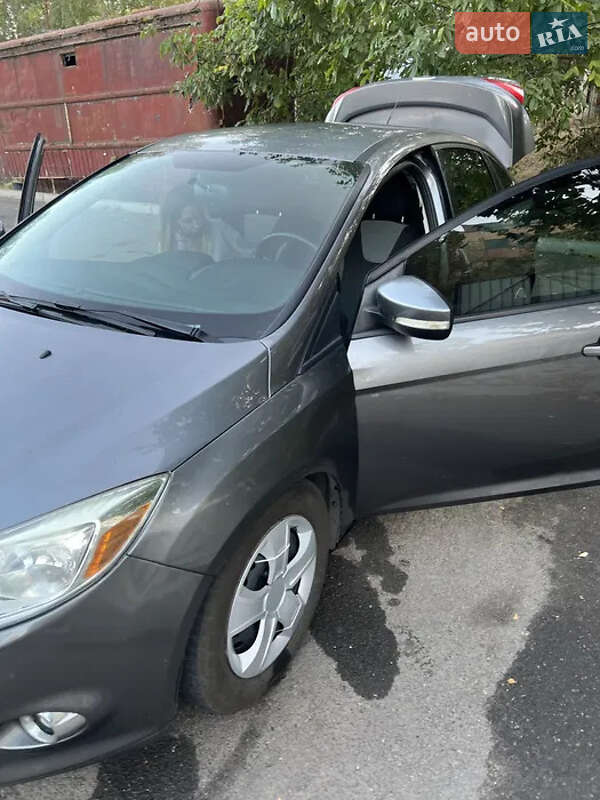 Седан Ford Focus 2014 в Кривому Розі