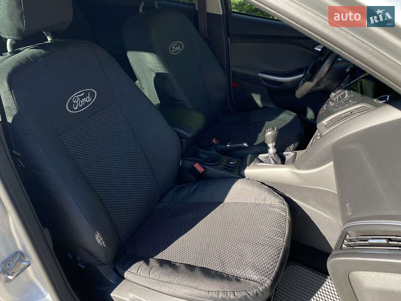 Универсал Ford Focus 2013 в Киеве фото 24 Универсал Ford Focus 2013 в Киеве