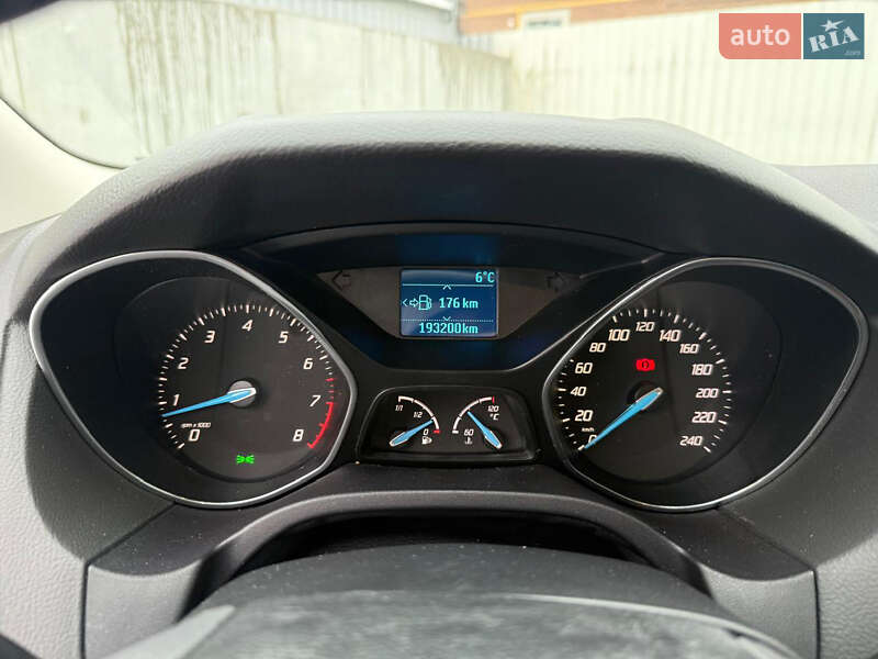 Хэтчбек Ford Focus 2011 в Луцке