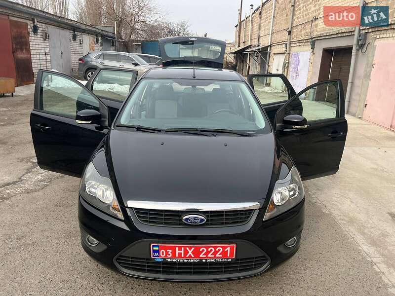 Універсал Ford Focus 2010 в Дніпрі фото 7 Універсал Ford Focus 2010 в Дніпрі