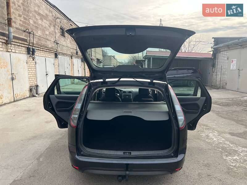 Універсал Ford Focus 2010 в Дніпрі фото 8 Універсал Ford Focus 2010 в Дніпрі