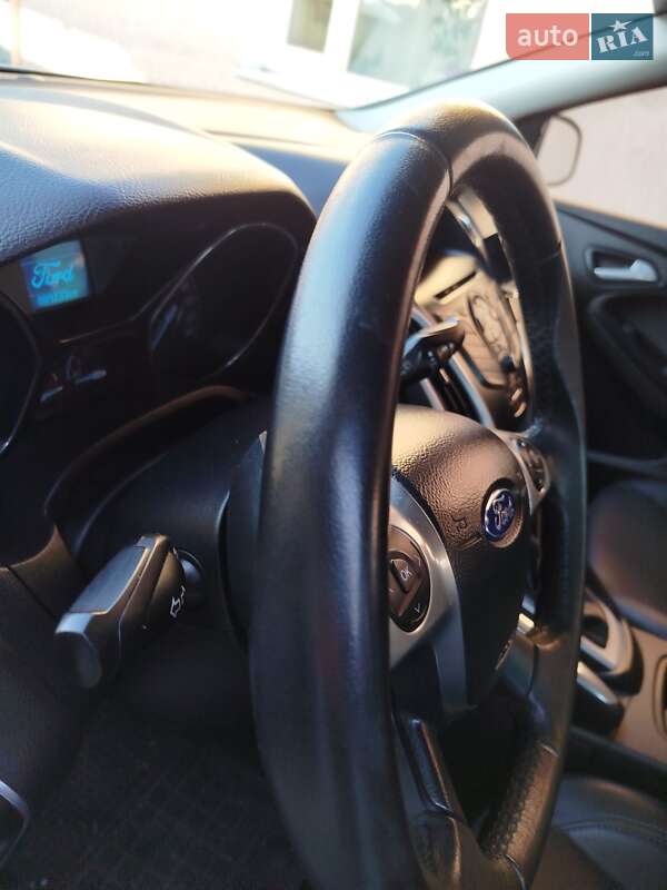 Седан Ford Focus 2013 в Синельниковому