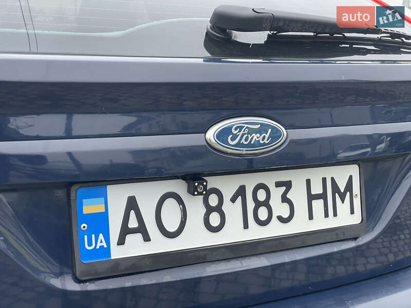 Хэтчбек Ford Focus 2008 в Мукачево