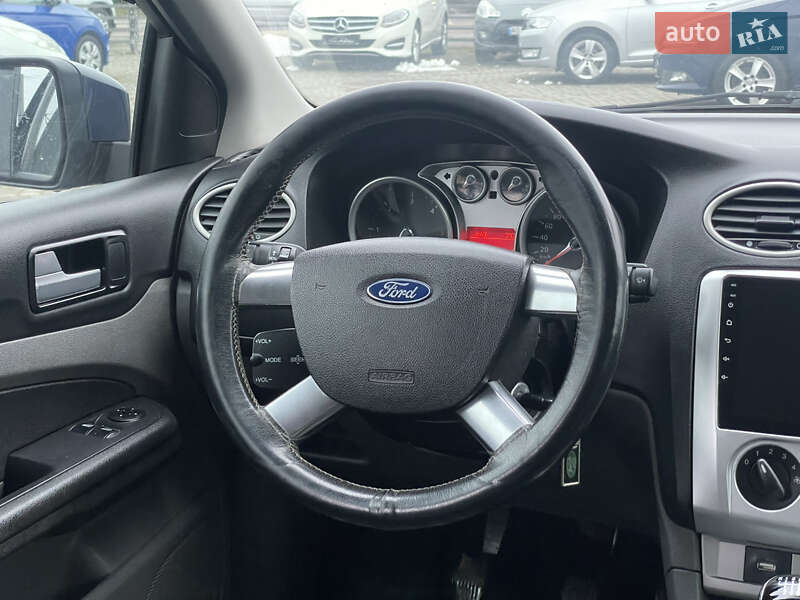 Хэтчбек Ford Focus 2008 в Мукачево