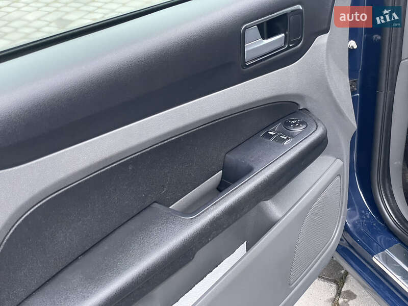 Хэтчбек Ford Focus 2008 в Мукачево