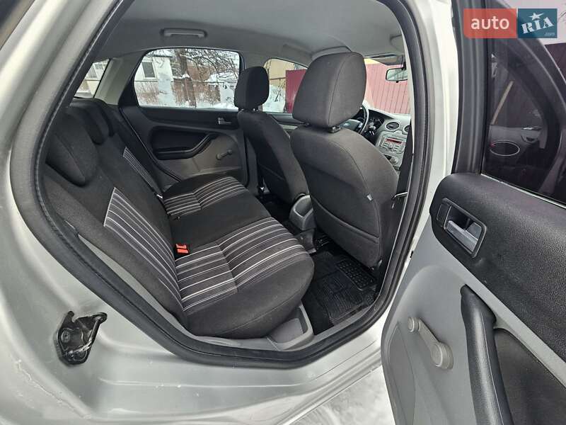 Хэтчбек Ford Focus 2008 в Житомире