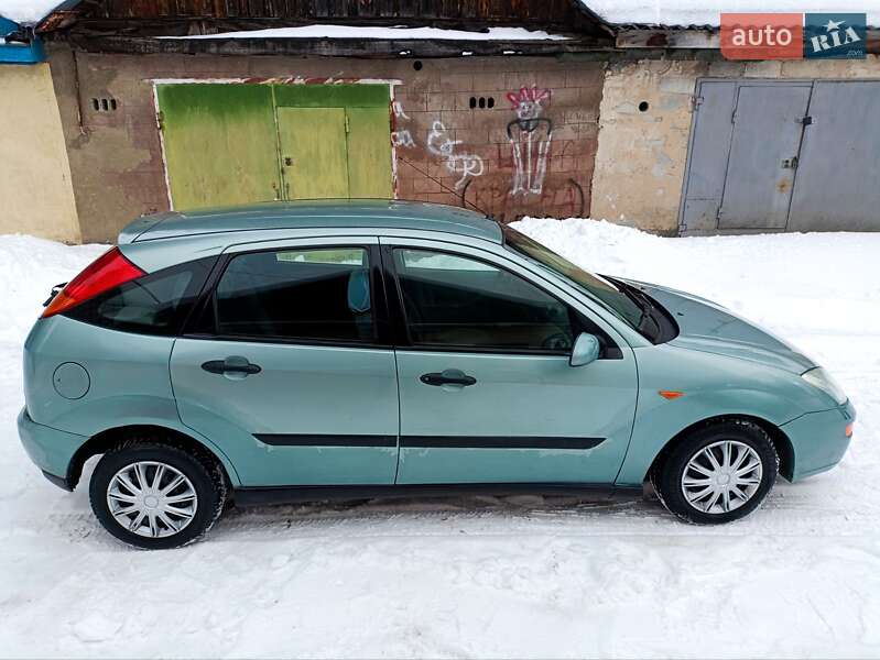 Седан Ford Focus 2000 в Житомире