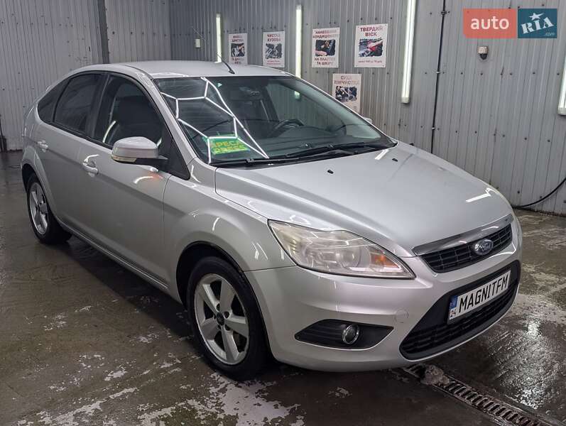 Хетчбек Ford Focus 2010 в Каневі