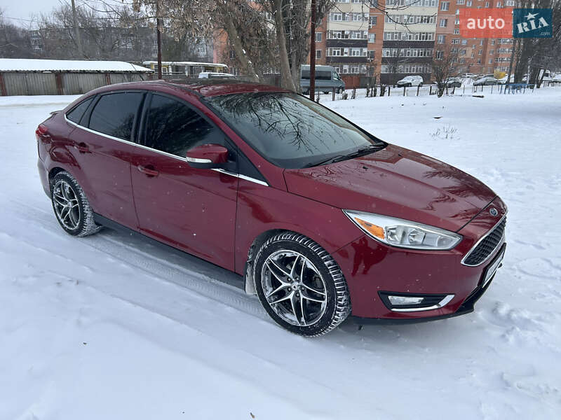 Седан Ford Focus 2015 в Сумах