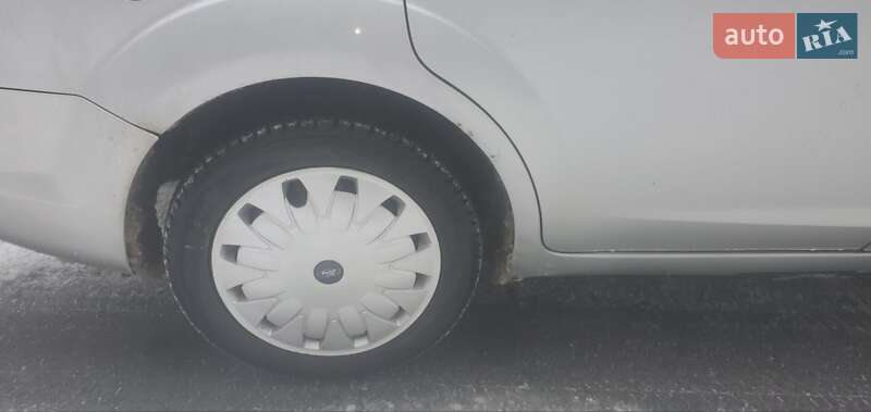 Универсал Ford Focus 2008 в Калуше