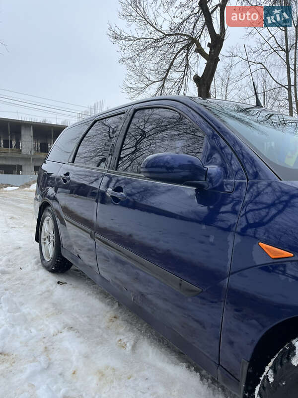 Универсал Ford Focus 1999 в Новояворовске