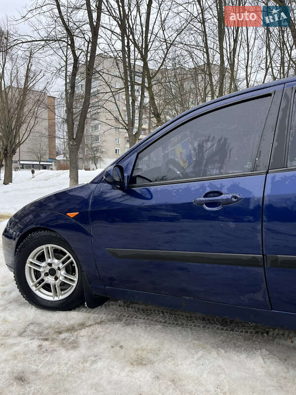 Универсал Ford Focus 1999 в Новояворовске