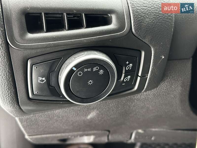 Хетчбек Ford Focus 2015 в Львові