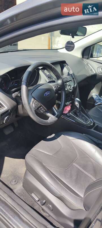 Седан Ford Focus 2015 в Киеве фото 4 Седан Ford Focus 2015 в Киеве