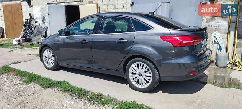 Седан Ford Focus 2015 в Киеве фото 7 Седан Ford Focus 2015 в Киеве
