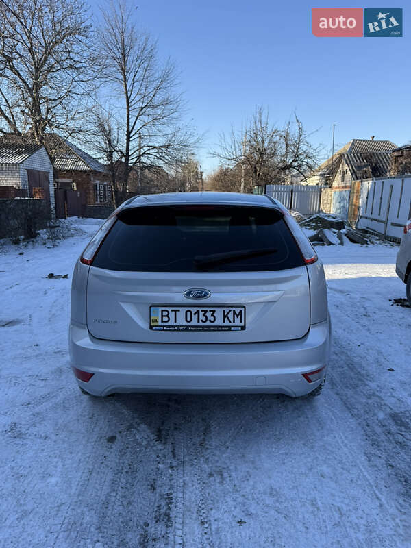 Хэтчбек Ford Focus 2008 в Кременчуге