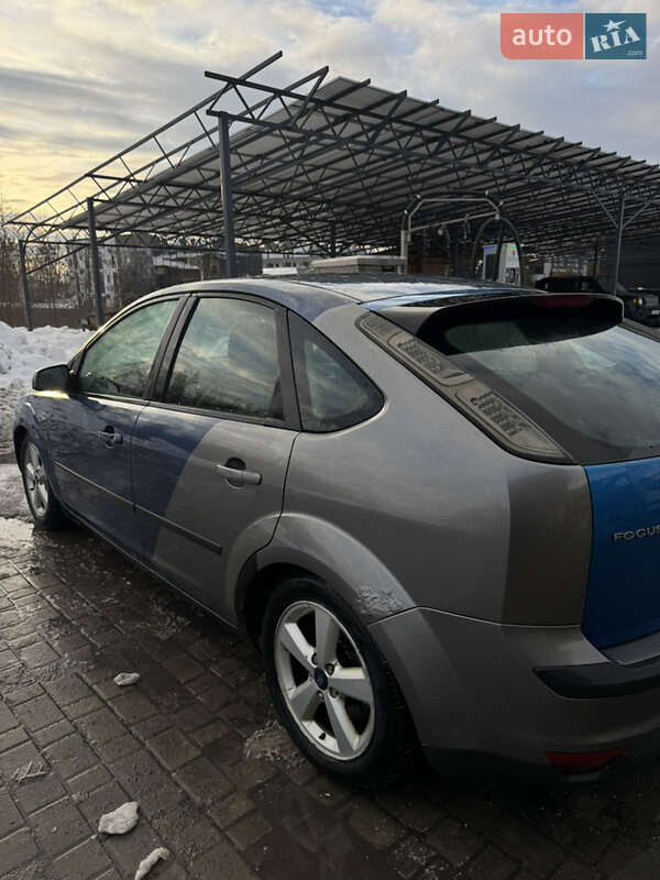 Хэтчбек Ford Focus 2005 в Львове