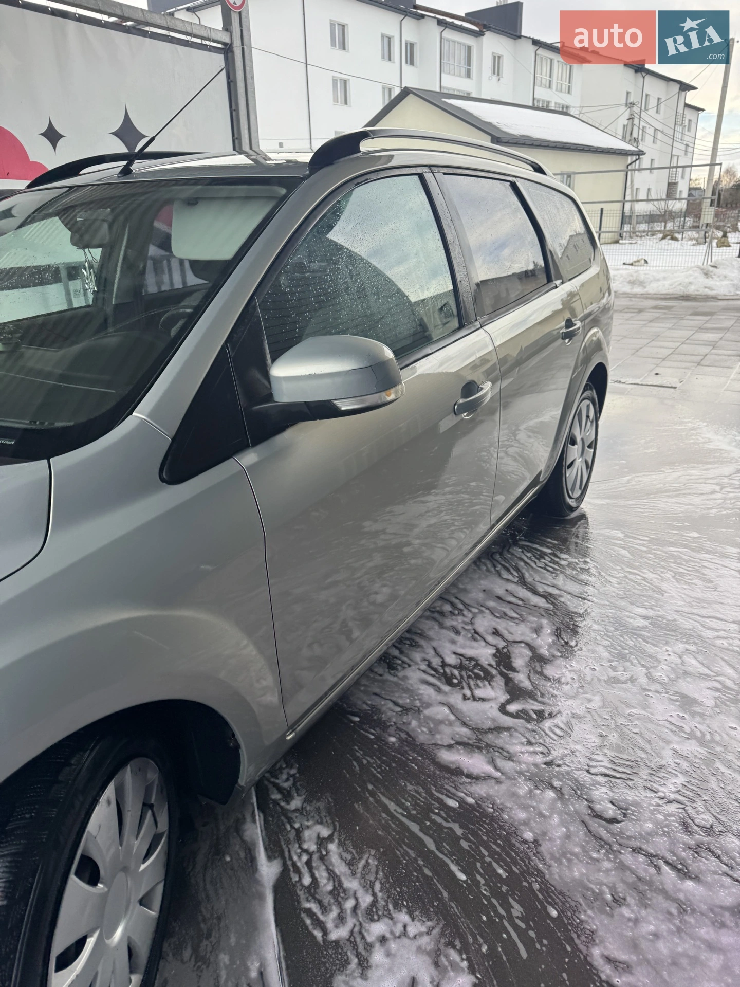 2010 Ford Focus - мініатюра 5