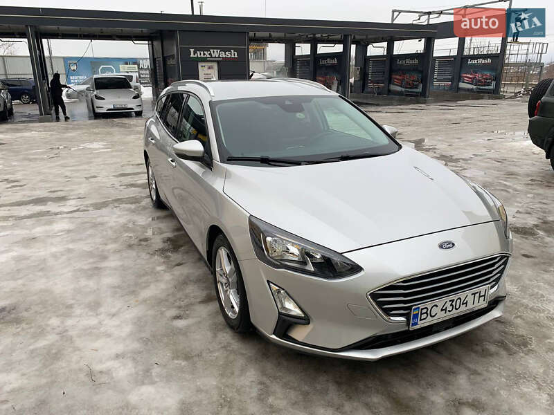 Универсал Ford Focus 2020 в Новояворовске