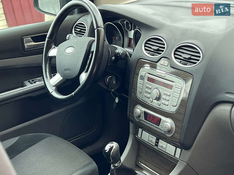 Універсал Ford Focus 2010 в Тернополі фото 36 Універсал Ford Focus 2010 в Тернополі