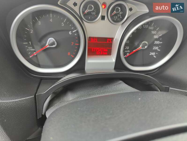 Универсал Ford Focus 2007 в Киеве фото 15 Универсал Ford Focus 2007 в Киеве