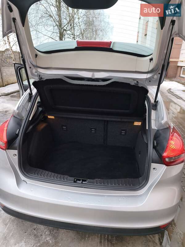 Хэтчбек Ford Focus 2017 в Ивано-Франковске