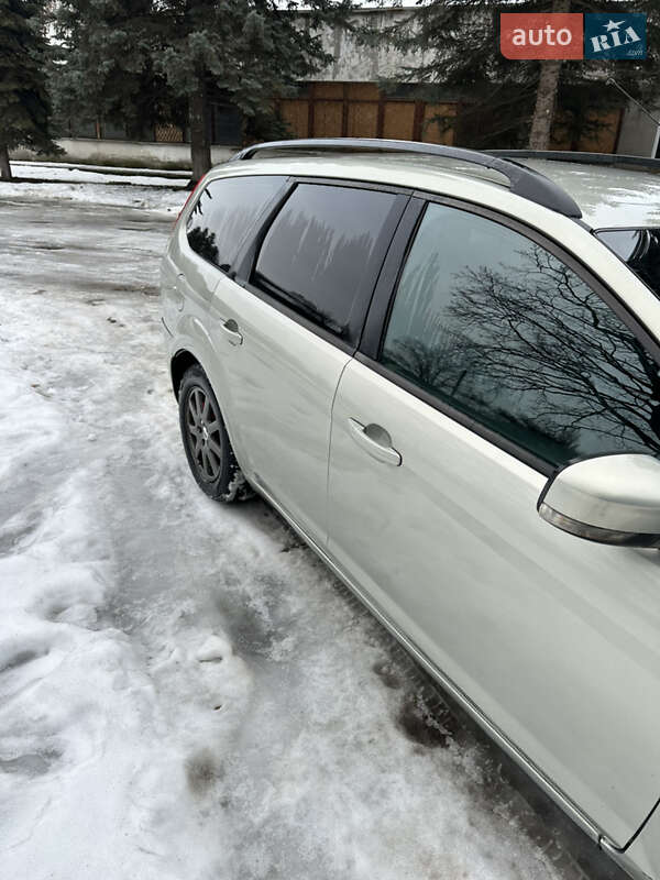 Универсал Ford Focus 2008 в Луцке