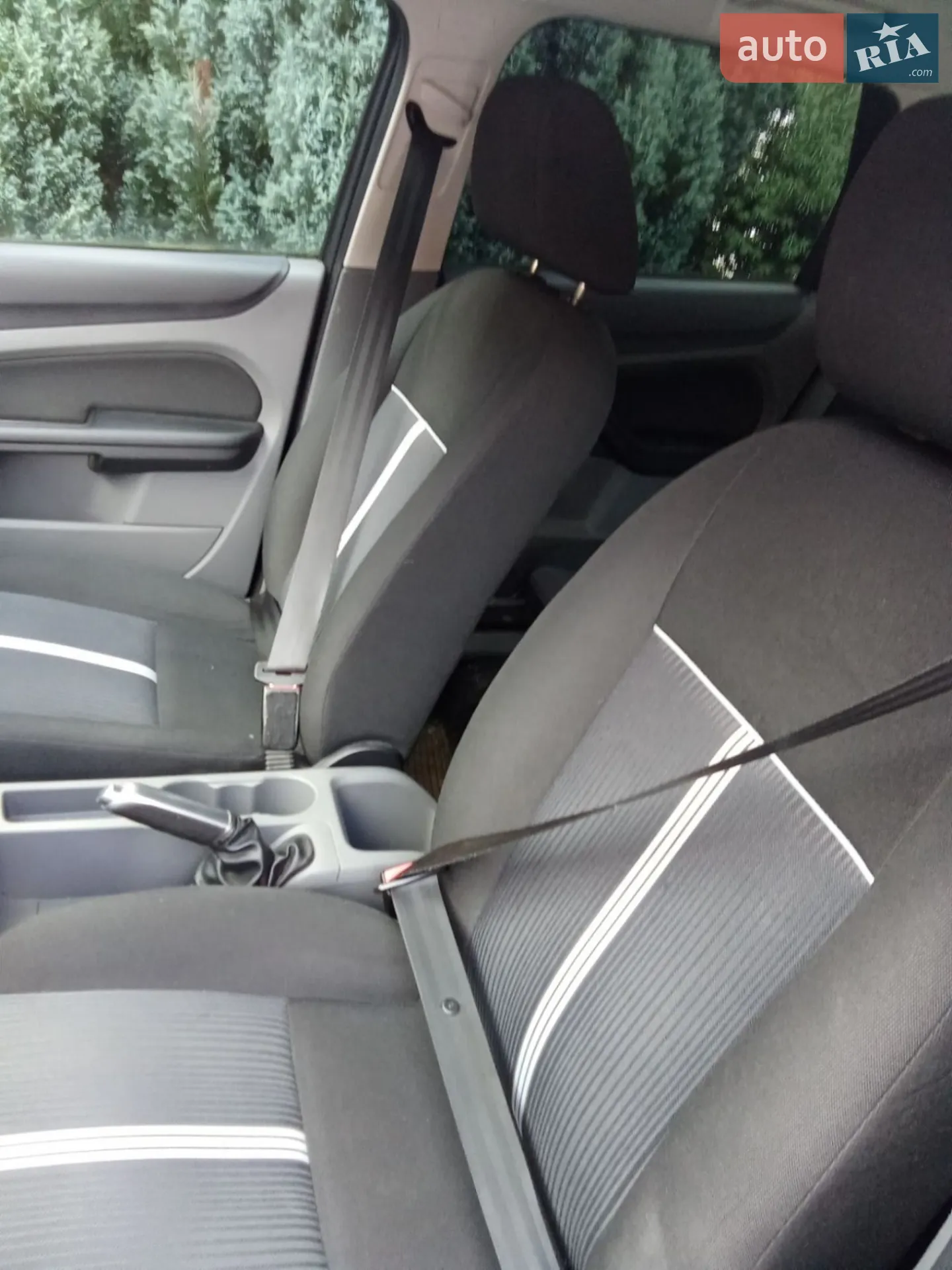 2010 Ford Focus - мініатюра 6