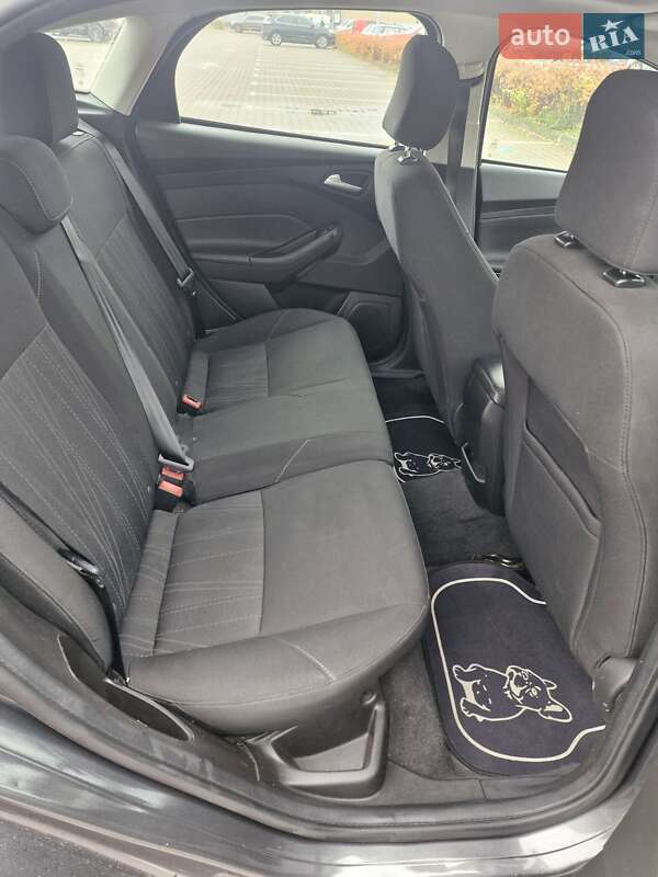 Хэтчбек Ford Focus 2016 в Житомире