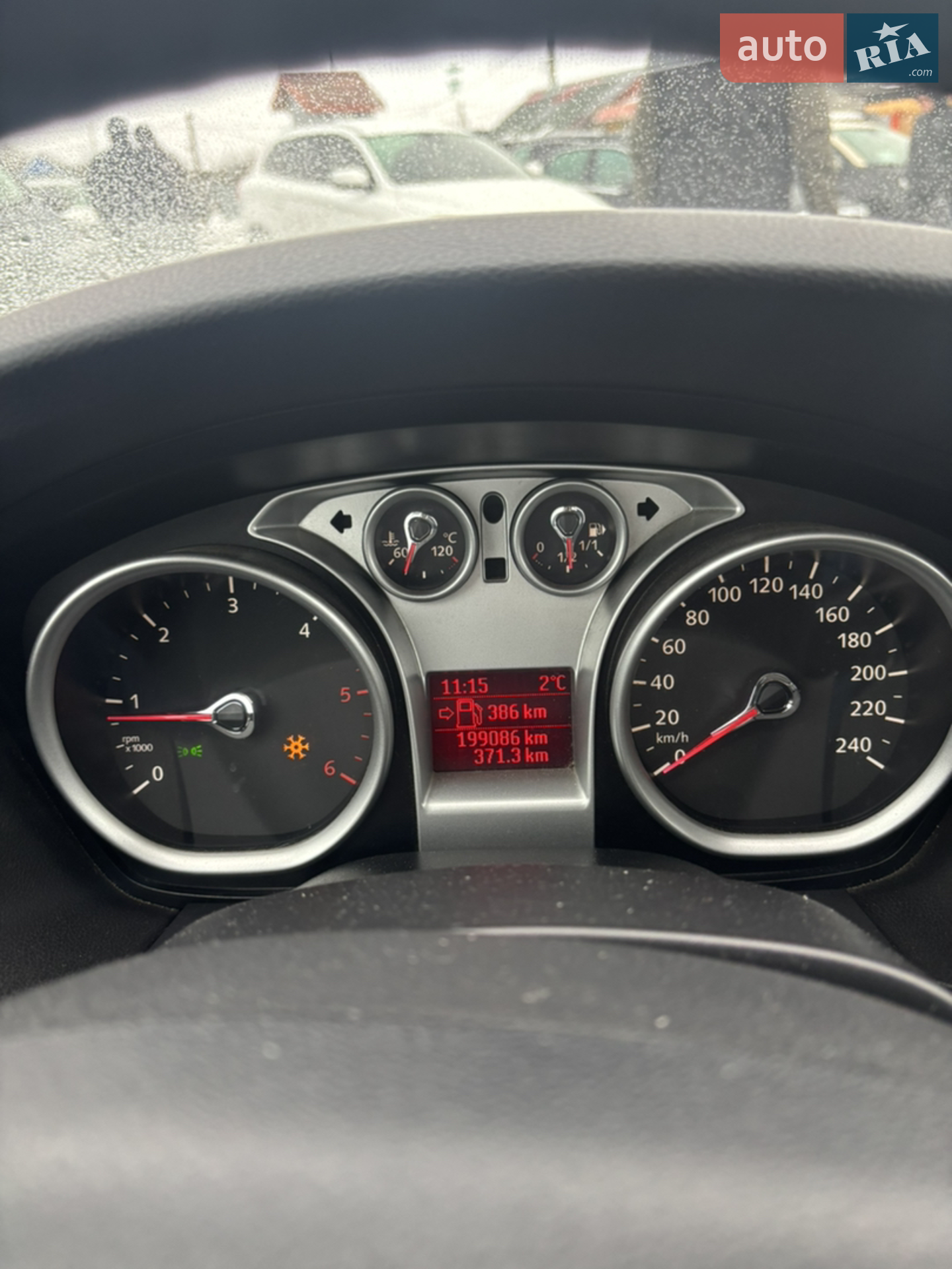 2010 Ford Focus - мініатюра 2