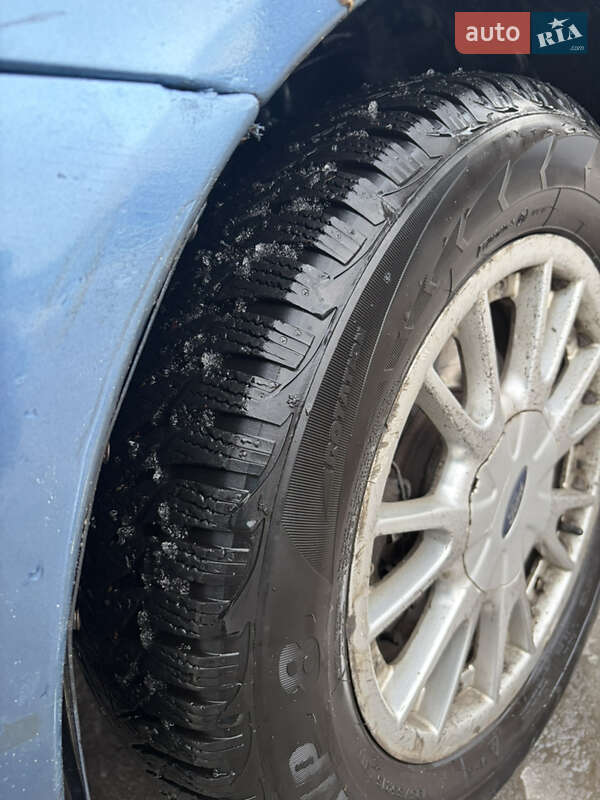 Седан Ford Focus 2001 в Киеве фото 18 Седан Ford Focus 2001 в Киеве