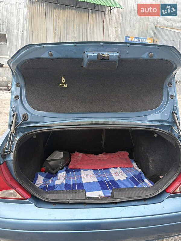 Седан Ford Focus 2001 в Киеве фото 22 Седан Ford Focus 2001 в Киеве